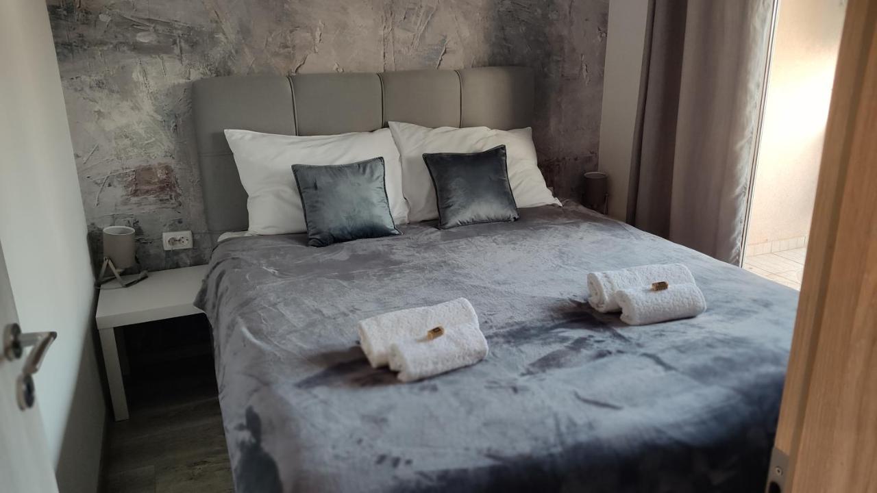 Toto Apartments 扎达尔 外观 照片